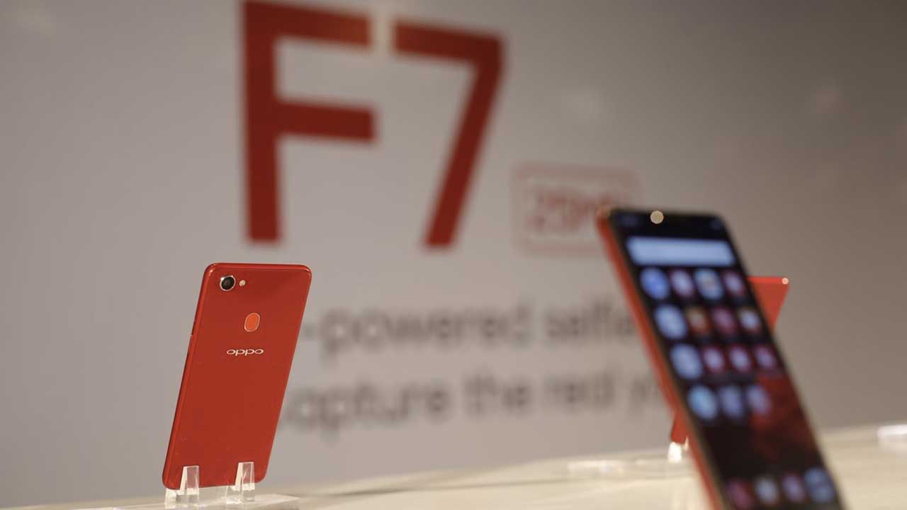 Harga dan Spesifikasi OPPO F7